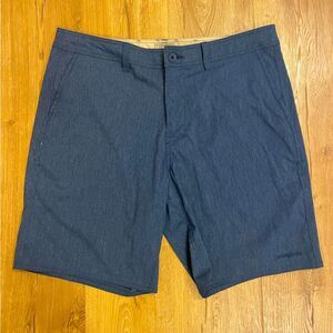 Patagonia Men’s Navy Athletic Outdoor Casual  Wavefarer Walk Shorts size 38